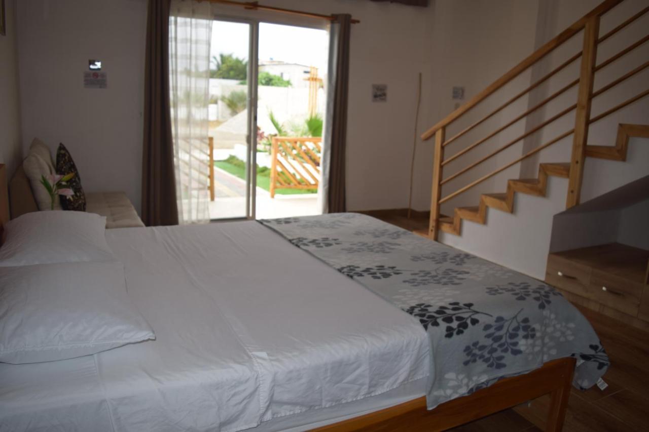 Ohana Beach Hotel Playas Exterior photo